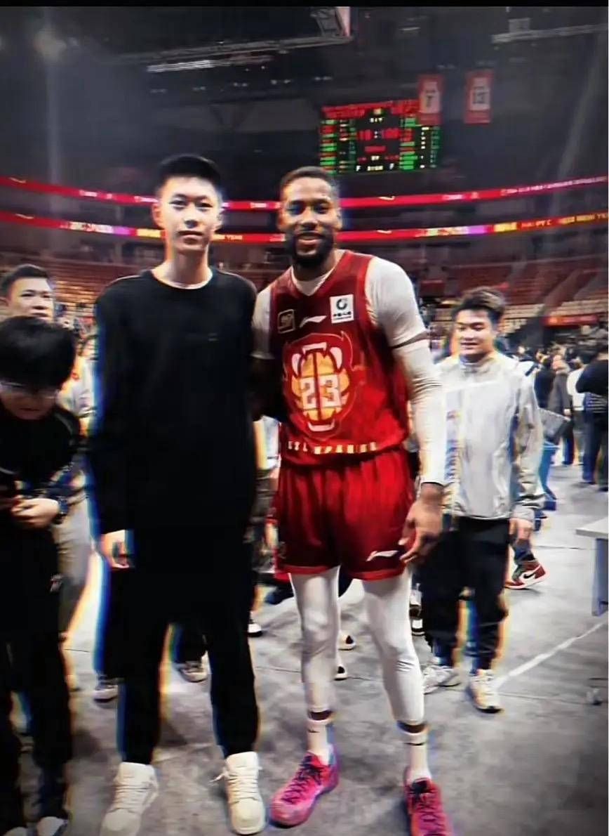 广东宏远发布备战花絮，冲刺阶段外线爆发，中超任务艰巨，球队文化被再次提及的简单介绍-竞技宝网站