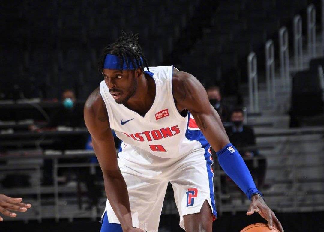 窗口期皇家马德里手感冰凉：欧联节点到来，态度坚定，团队化学反应显著(皇家马德里边锋)-竞技宝网站