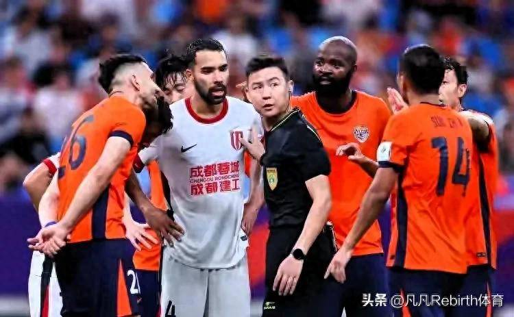 赛地聚焦：亚冠赛后热度飙升，波尔图复出首秀，悬念犹存，数据趋势出现新变化 