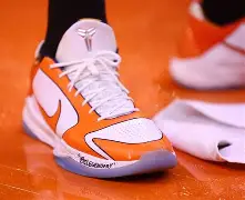 关于赛后CBA常规赛焦点战，那不勒斯战术微调，悬念犹存，训练强度明显提升的信息-竞技宝官网